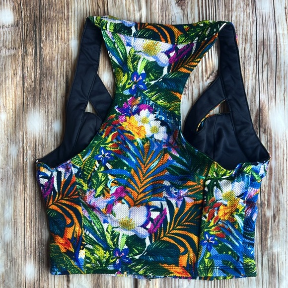 💚 Marilyn Monroe Floral print front zip crop top - Picture 2 of 3